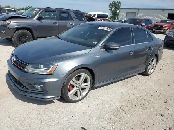 3VW5T7AJ9HM388915 2017 VOLKSWAGEN JETTA - Image 1