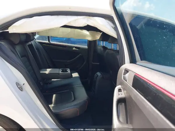 3VW5T7AJXHM261946 2017 VOLKSWAGEN JETTA - Image 8
