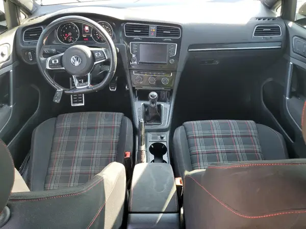 3VW5T7AU0GM037660 2016 VOLKSWAGEN GTI - Image 8