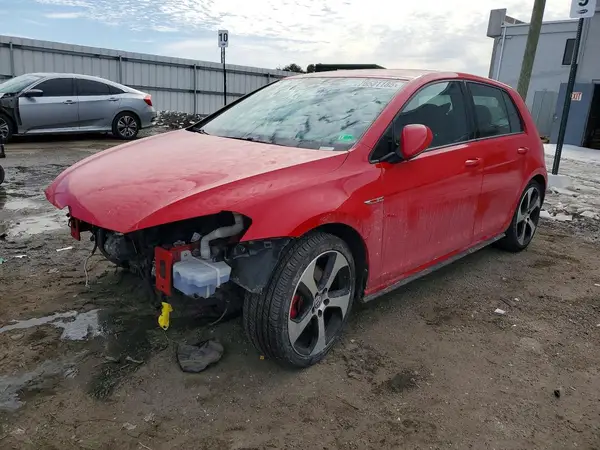 3VW5T7AU0HM066495 2017 VOLKSWAGEN GTI - Image 1