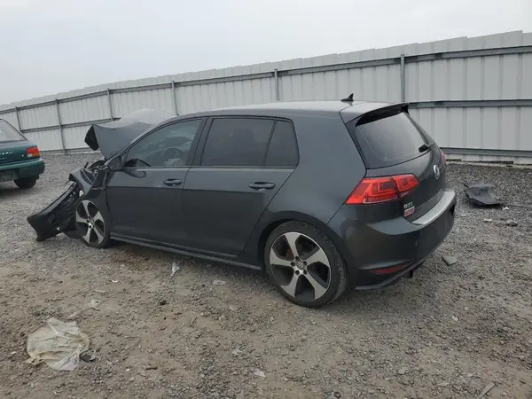3VW5T7AU0HM073933 2017 VOLKSWAGEN GTI - Image 2