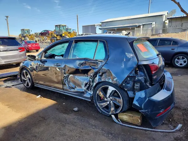 3VW5T7AU0KM017000 2019 VOLKSWAGEN GTI - Image 2
