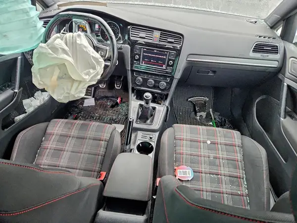 3VW5T7AU0KM021516 2019 VOLKSWAGEN GTI - Image 8