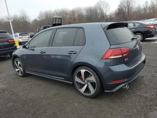 3VW5T7AU0KM024125 2019 VOLKSWAGEN GTI - Image 2