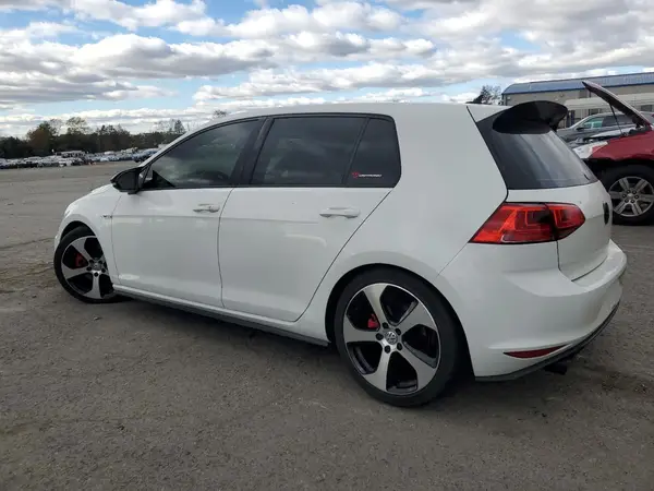 3VW5T7AU1GM009818 2016 VOLKSWAGEN GTI - Image 2