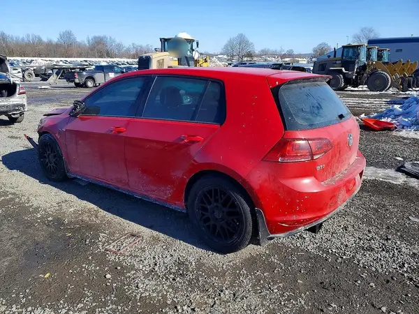 3VW5T7AU1GM016591 2016 VOLKSWAGEN GTI - Image 2
