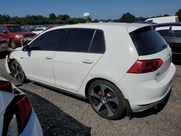 3VW5T7AU1HM027799 2017 VOLKSWAGEN GTI - Image 2