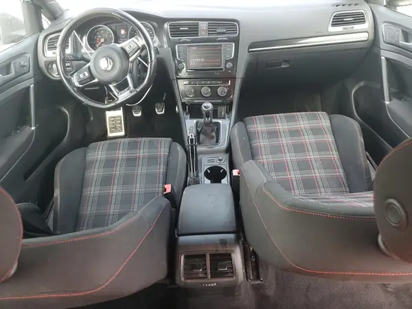3VW5T7AU1HM044621 2017 VOLKSWAGEN GTI - Image 8