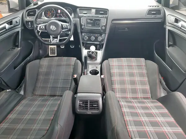 3VW5T7AU1HM051388 2017 VOLKSWAGEN GTI - Image 8