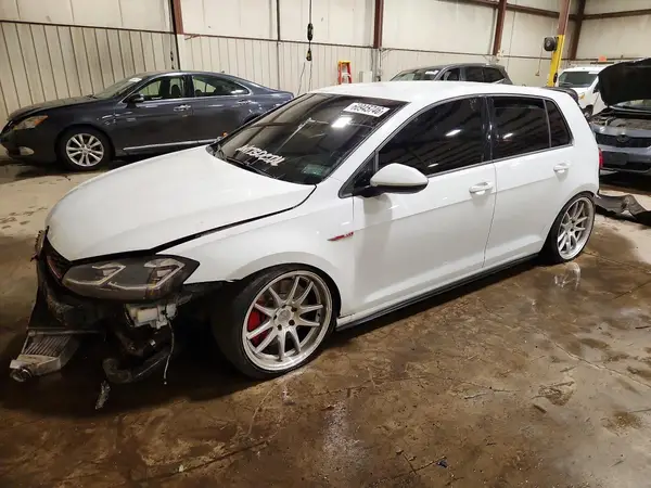 3VW5T7AU1KM020455 2019 VOLKSWAGEN GTI - Image 1
