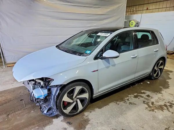 3VW5T7AU1KM031956 2019 VOLKSWAGEN GTI - Image 1