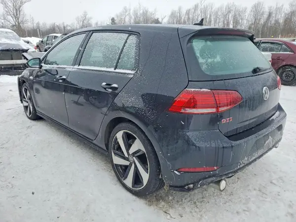 3VW5T7AU1KM038163 2019 VOLKSWAGEN GTI - Image 2