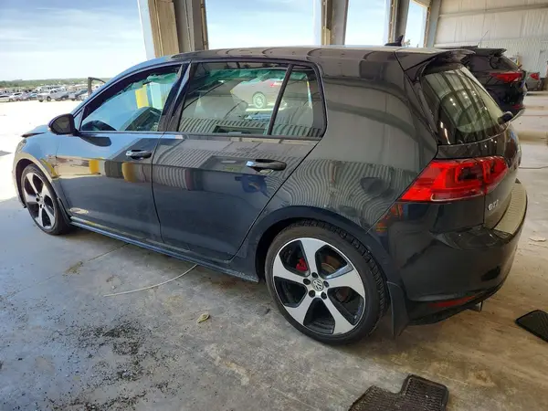 3VW5T7AU2GM066044 2016 VOLKSWAGEN GTI - Image 2