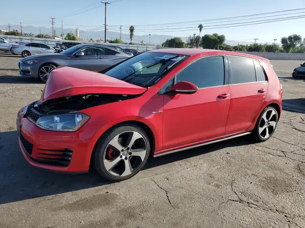 3VW5T7AU2HM020764 2017 VOLKSWAGEN GTI - Image 1