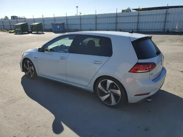 3VW5T7AU2KM002983 2019 VOLKSWAGEN GTI - Image 2