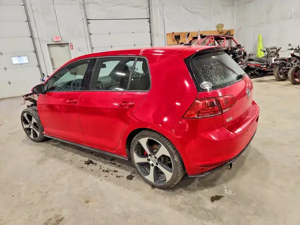 3VW5T7AU3GM003079 2016 VOLKSWAGEN GTI - Image 2