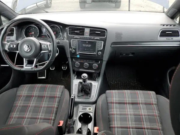 3VW5T7AU3GM011263 2016 VOLKSWAGEN GTI - Image 8