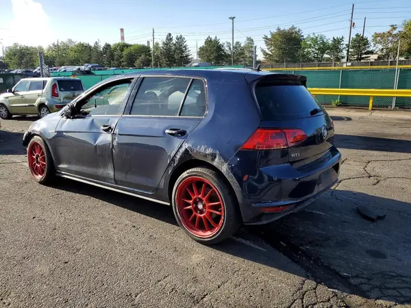 3VW5T7AU3GM020867 2016 VOLKSWAGEN GTI - Image 2