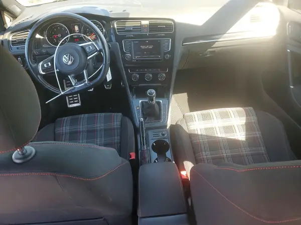 3VW5T7AU3GM038902 2016 VOLKSWAGEN GTI - Image 8