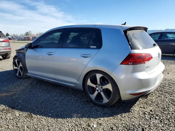 3VW5T7AU3GM048085 2016 VOLKSWAGEN GTI - Image 2