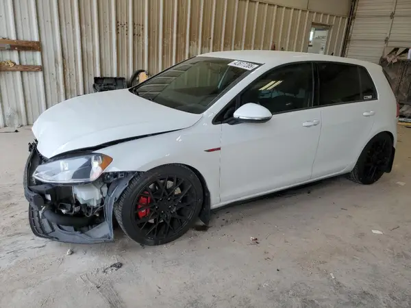 3VW5T7AU3HM027240 2017 VOLKSWAGEN GTI - Image 1