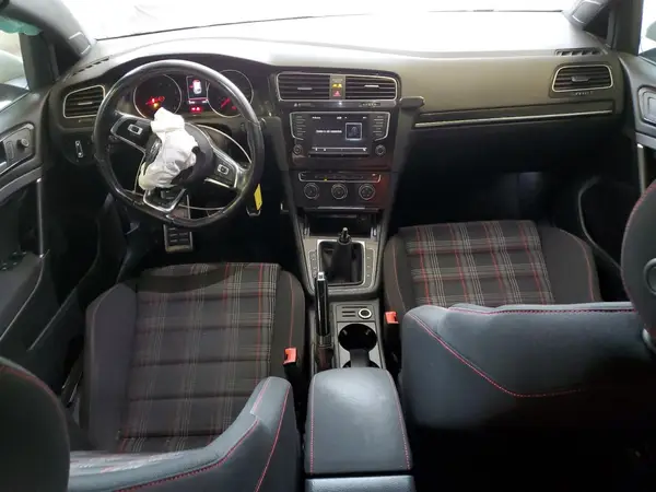 3VW5T7AU3HM027240 2017 VOLKSWAGEN GTI - Image 8