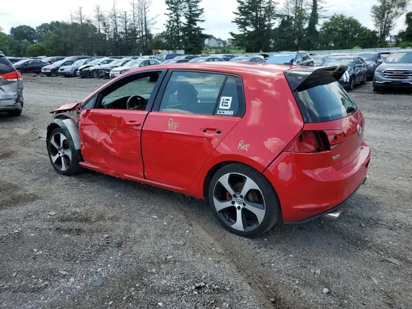 3VW5T7AU3HM047844 2017 VOLKSWAGEN GTI - Image 2