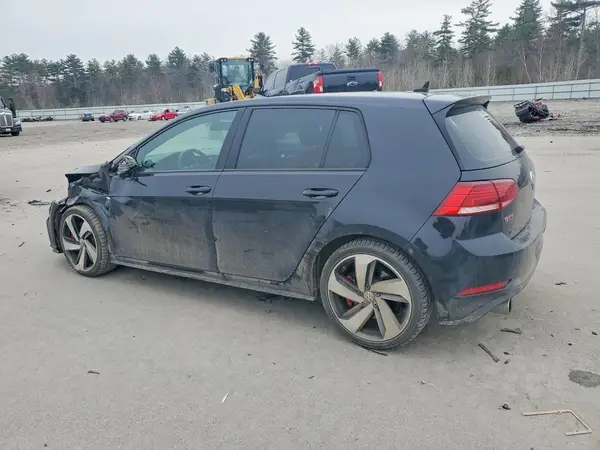 3VW5T7AU3KM010154 2019 VOLKSWAGEN GTI - Image 2