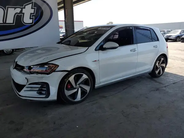 3VW5T7AU3KM018304 2019 VOLKSWAGEN GTI - Image 1