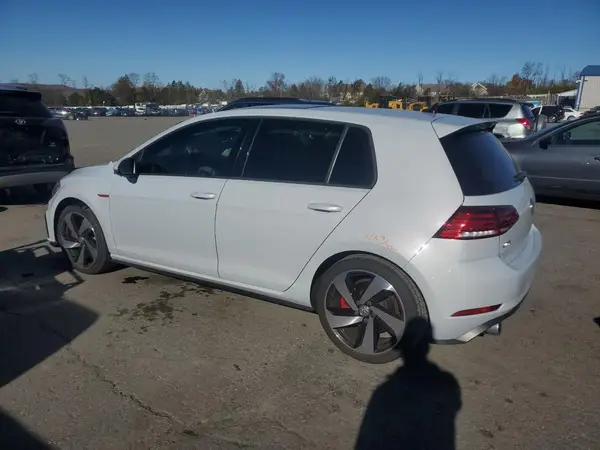 3VW5T7AU3KM029447 2019 VOLKSWAGEN GTI - Image 2