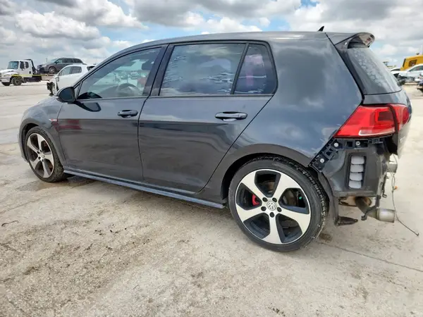 3VW5T7AU4GM002376 2016 VOLKSWAGEN GTI - Image 2