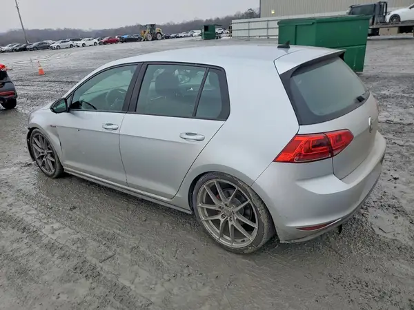 3VW5T7AU4GM002605 2016 VOLKSWAGEN GTI - Image 2