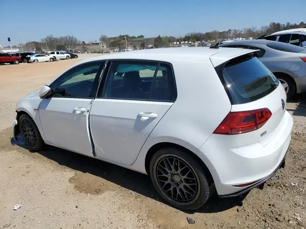3VW5T7AU4HM003495 2017 VOLKSWAGEN GTI - Image 2