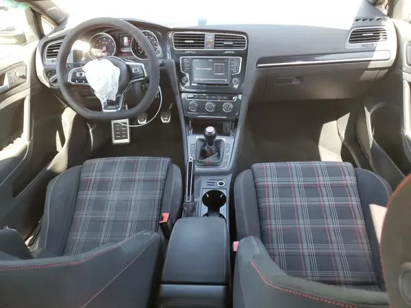 3VW5T7AU4HM003495 2017 VOLKSWAGEN GTI - Image 8