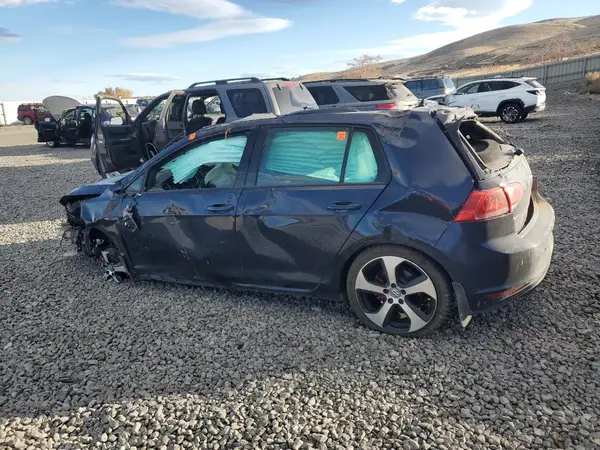 3VW5T7AU4HM009684 2017 VOLKSWAGEN GTI - Image 2