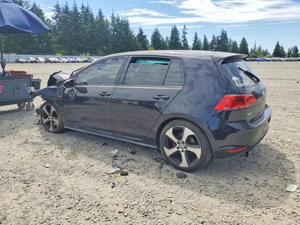 3VW5T7AU5GM018991 2016 VOLKSWAGEN GTI - Image 2