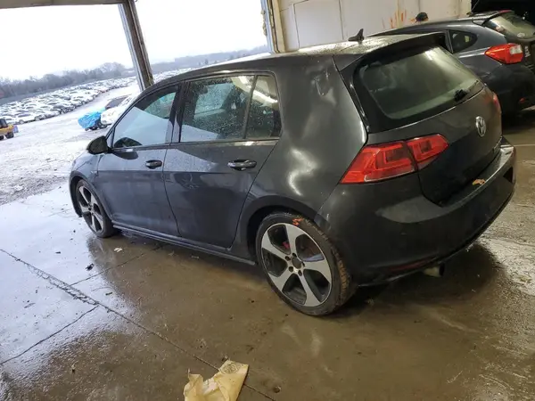 3VW5T7AU5GM038853 2016 VOLKSWAGEN GTI - Image 2