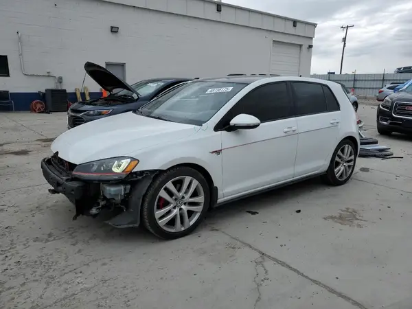 3VW5T7AU5GM044443 2016 VOLKSWAGEN GTI - Image 1