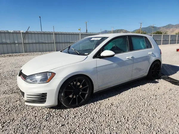 3VW5T7AU5GM046774 2016 VOLKSWAGEN GTI - Image 1