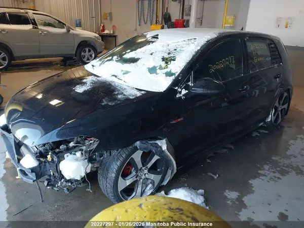 3VW5T7AU5HM000413 2017 VOLKSWAGEN GTI - Image 2