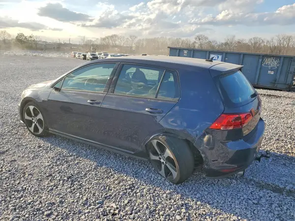 3VW5T7AU5HM045500 2017 VOLKSWAGEN GTI - Image 2