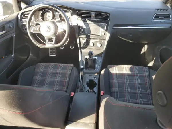 3VW5T7AU5HM067884 2017 VOLKSWAGEN GTI - Image 8