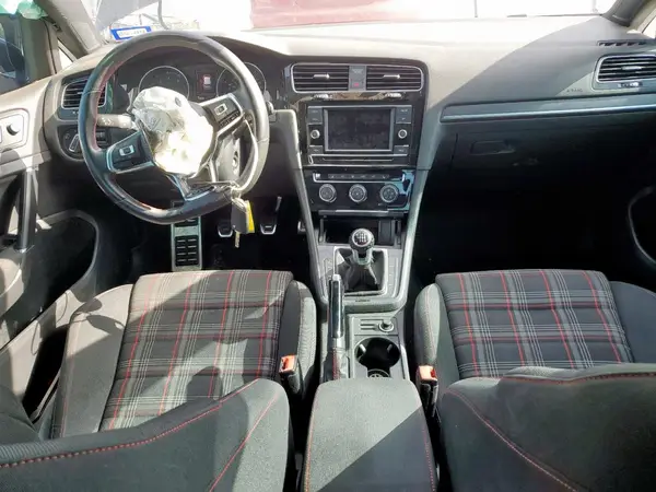 3VW5T7AU5LM011758 2020 VOLKSWAGEN GTI - Image 8