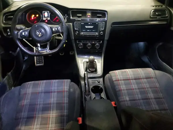 3VW5T7AU6GM006221 2016 VOLKSWAGEN GTI - Image 8