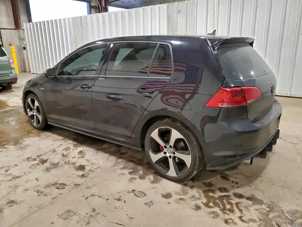 3VW5T7AU6GM010267 2016 VOLKSWAGEN GTI - Image 2
