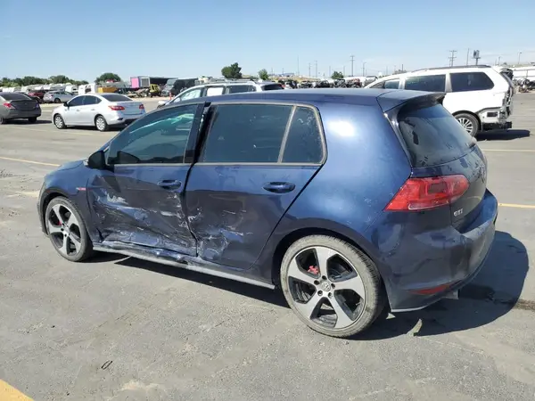 3VW5T7AU6HM073077 2017 VOLKSWAGEN GTI - Image 2