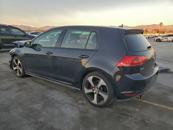 3VW5T7AU7GM044041 2016 VOLKSWAGEN GTI - Image 2