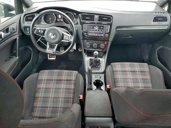 3VW5T7AU7HM065392 2017 VOLKSWAGEN GTI - Image 8