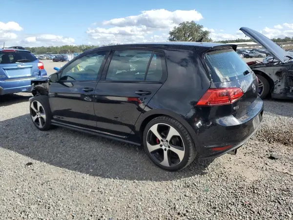 3VW5T7AU7HM067398 2017 VOLKSWAGEN GTI - Image 2