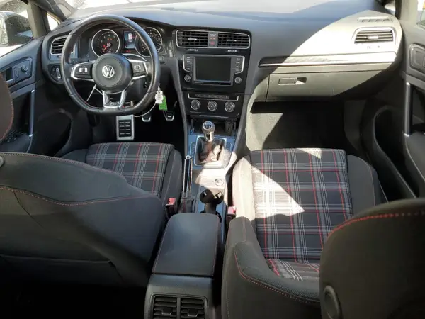 3VW5T7AU7HM067398 2017 VOLKSWAGEN GTI - Image 8